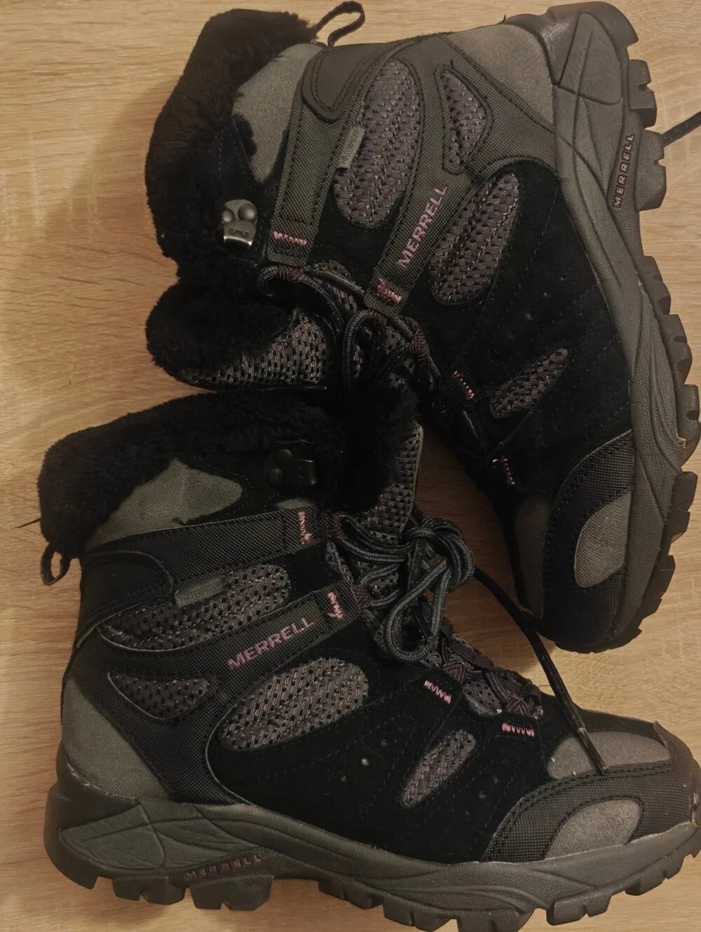 Merrell Waterproof Hiking Boots Black Purple High Top Women’s 7.5 Air Cushion